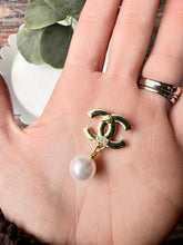 Load image into Gallery viewer, Upcycled Designer Pendant Earrings #129 - Gold & White Pearl