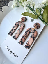 Load image into Gallery viewer, Maez Arch Dangle Earrings
