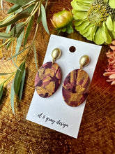 Load image into Gallery viewer, Golden Isles Dangle Earrings
