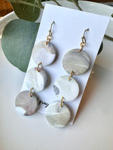 Load image into Gallery viewer, Kisly Dangle Earrings

