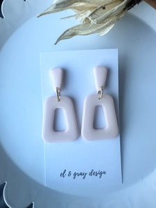 Gloria Dangle Earrings - Pale Pink
