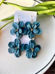 Polliana Dangle Earrings