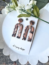 Load image into Gallery viewer, Maez Arch Dangle Earrings
