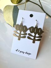 Load image into Gallery viewer, Looma Dangle Earrings
