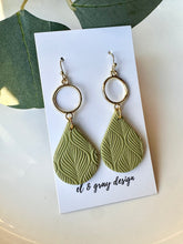 Load image into Gallery viewer, Mariette Dangle Earrings
