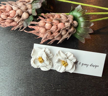 Load image into Gallery viewer, White Flower Large Stud Earrings
