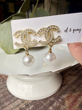 Load image into Gallery viewer, Upcycled Designer Pendant Earrings #129 - Gold &amp; White Pearl
