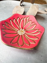 Load image into Gallery viewer, Daisy Dreams Trinket Tray
