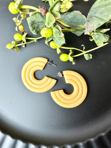 Medium-Sized Hoops With Imprint Detail