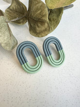 Load image into Gallery viewer, Racetrack Stud Earrings

