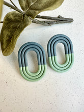 Load image into Gallery viewer, Racetrack Stud Earrings
