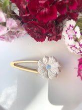 Load image into Gallery viewer, White Flower Hair Clip
